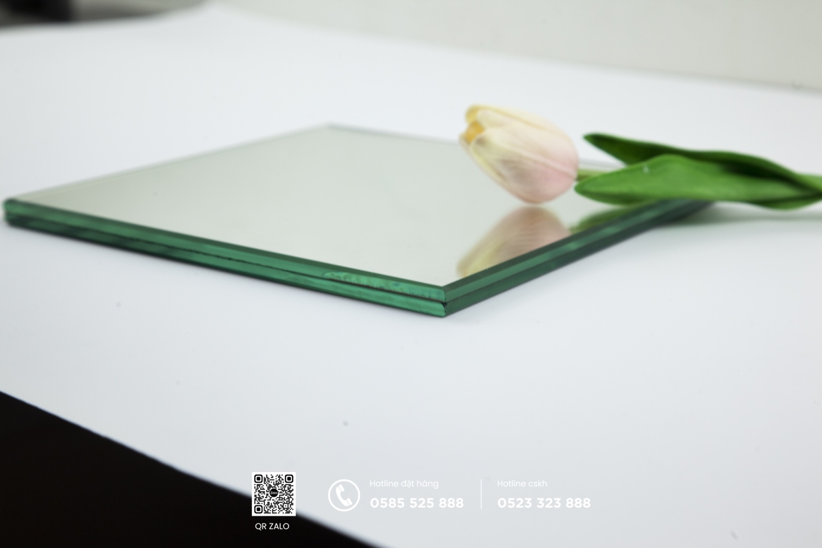 gương dán trang trí