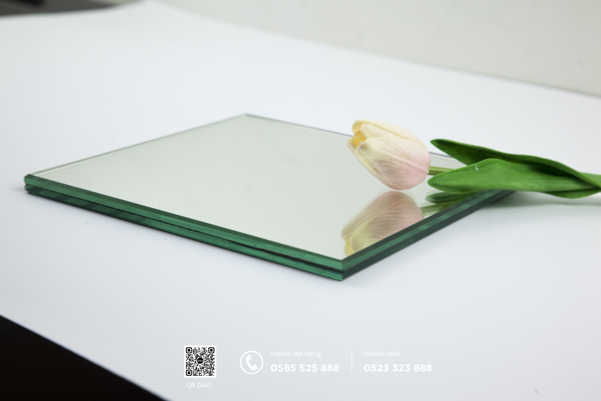gương trang trí phòng ngủ