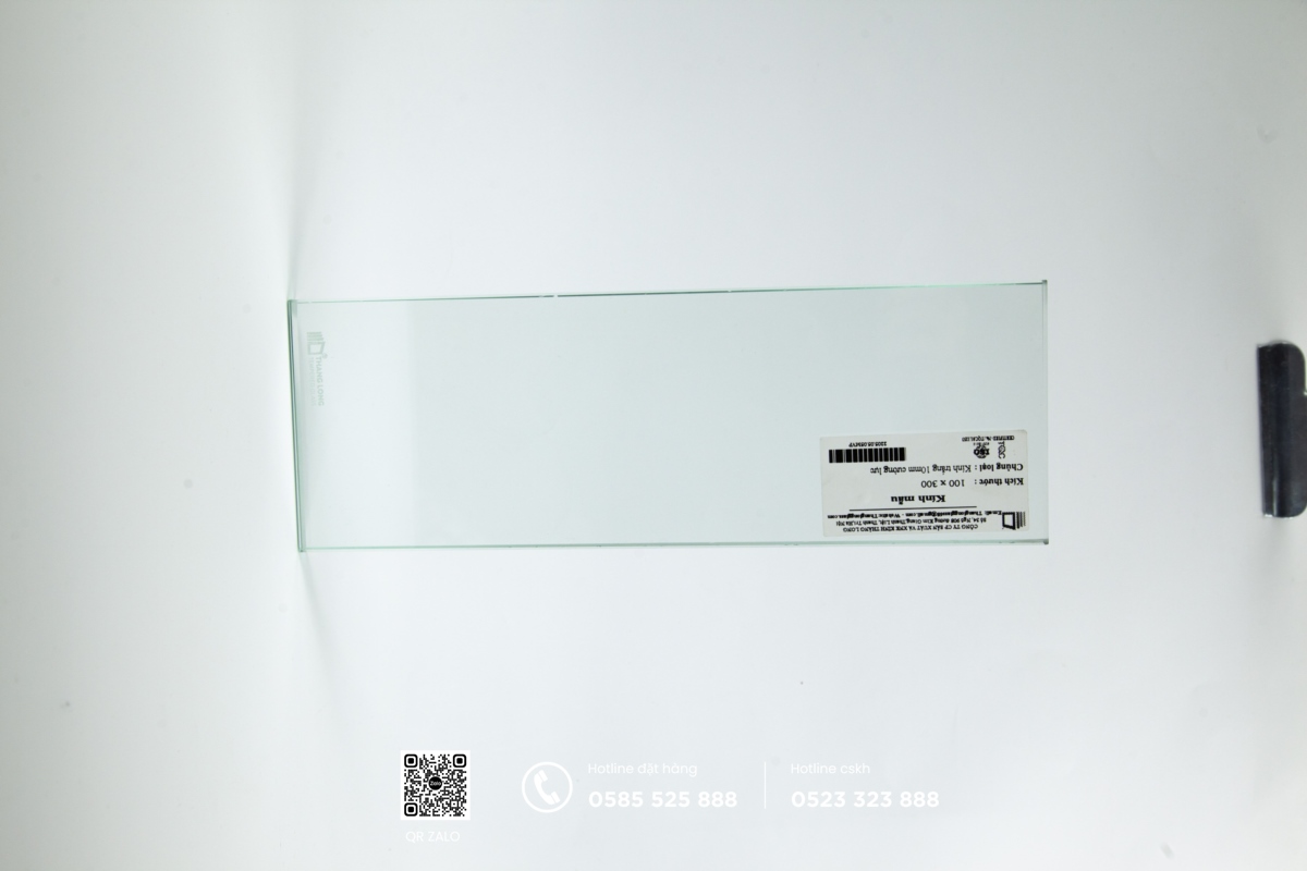 kính cường lực 10 ly giá