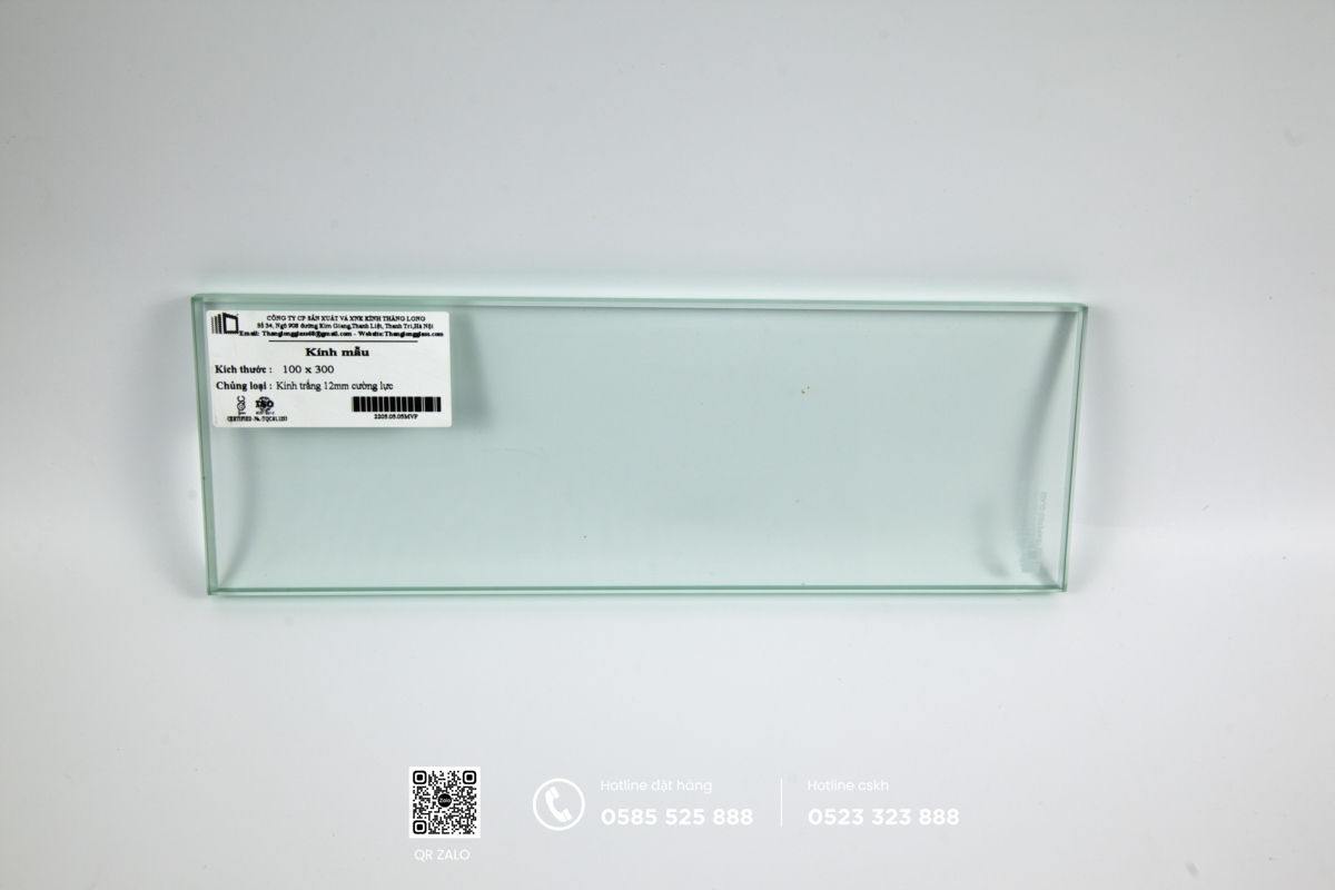 giá kính 12 ly cường lực
