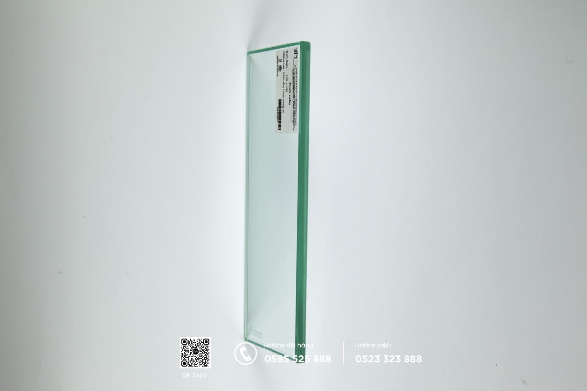 giá kính cường lực 12mm