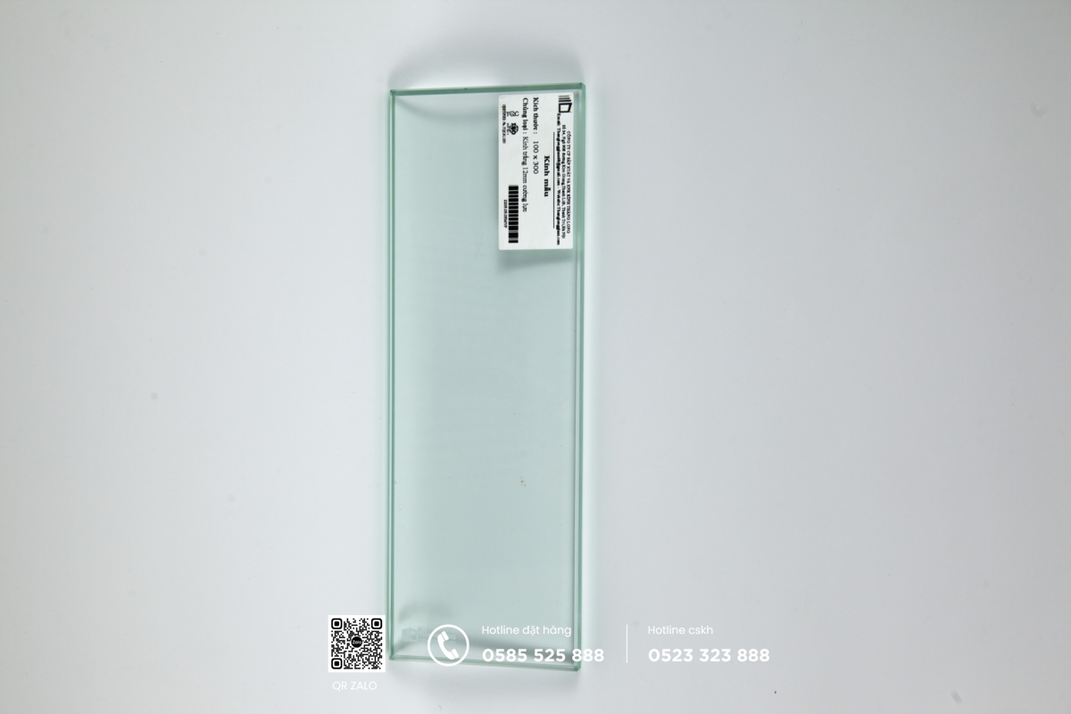 giá kính cường lực 12ly