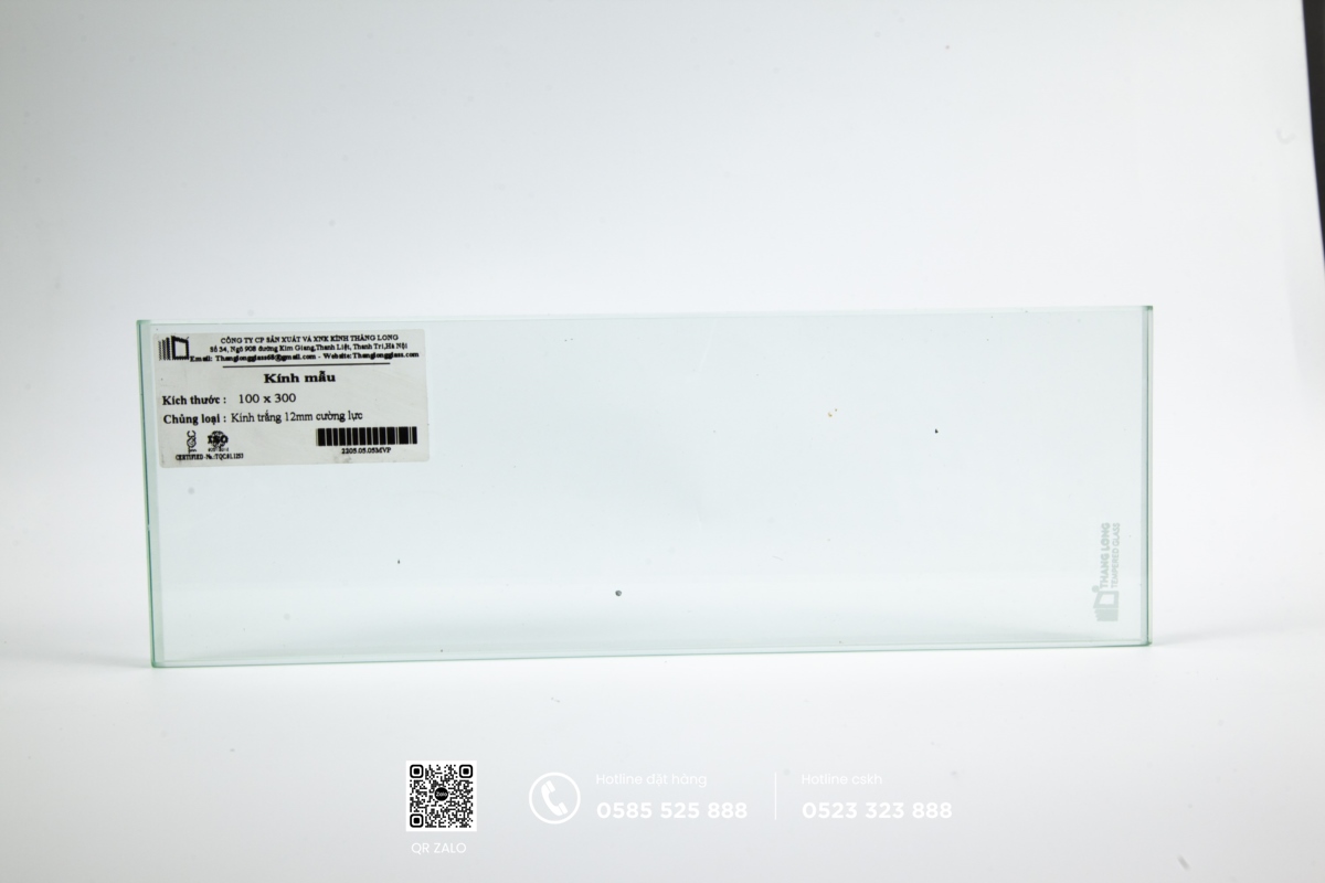 giá kính 12 ly cường lực