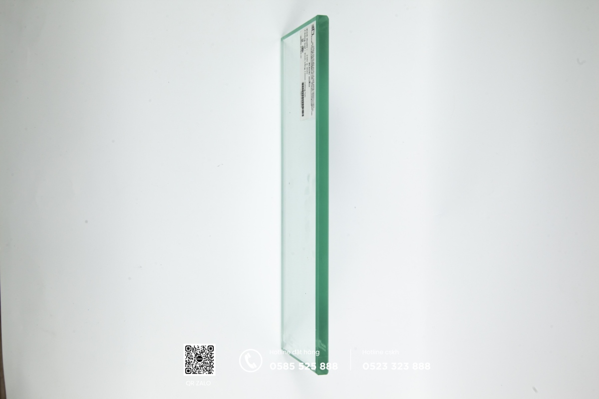 giá kính cường lực 12ly