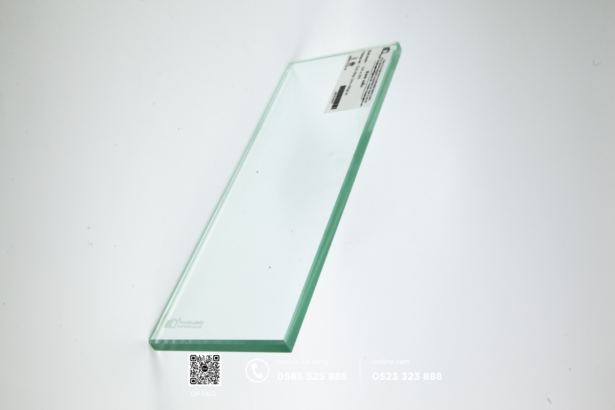 kính cường lực 12 ly giá bao nhiêu