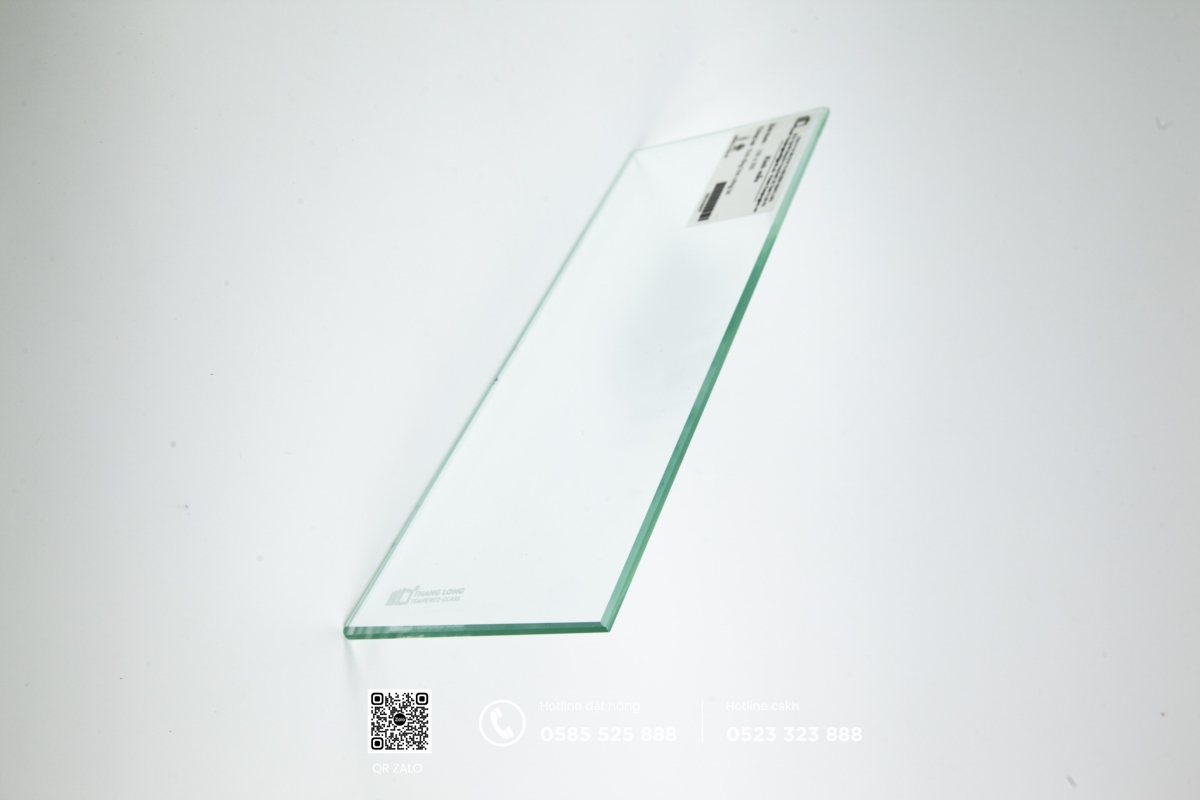giá kính 5ly cường lực