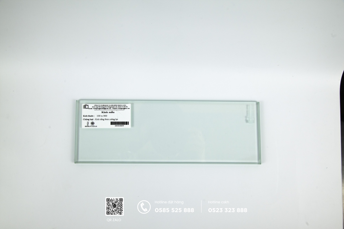 giá kính cường lực 8mm