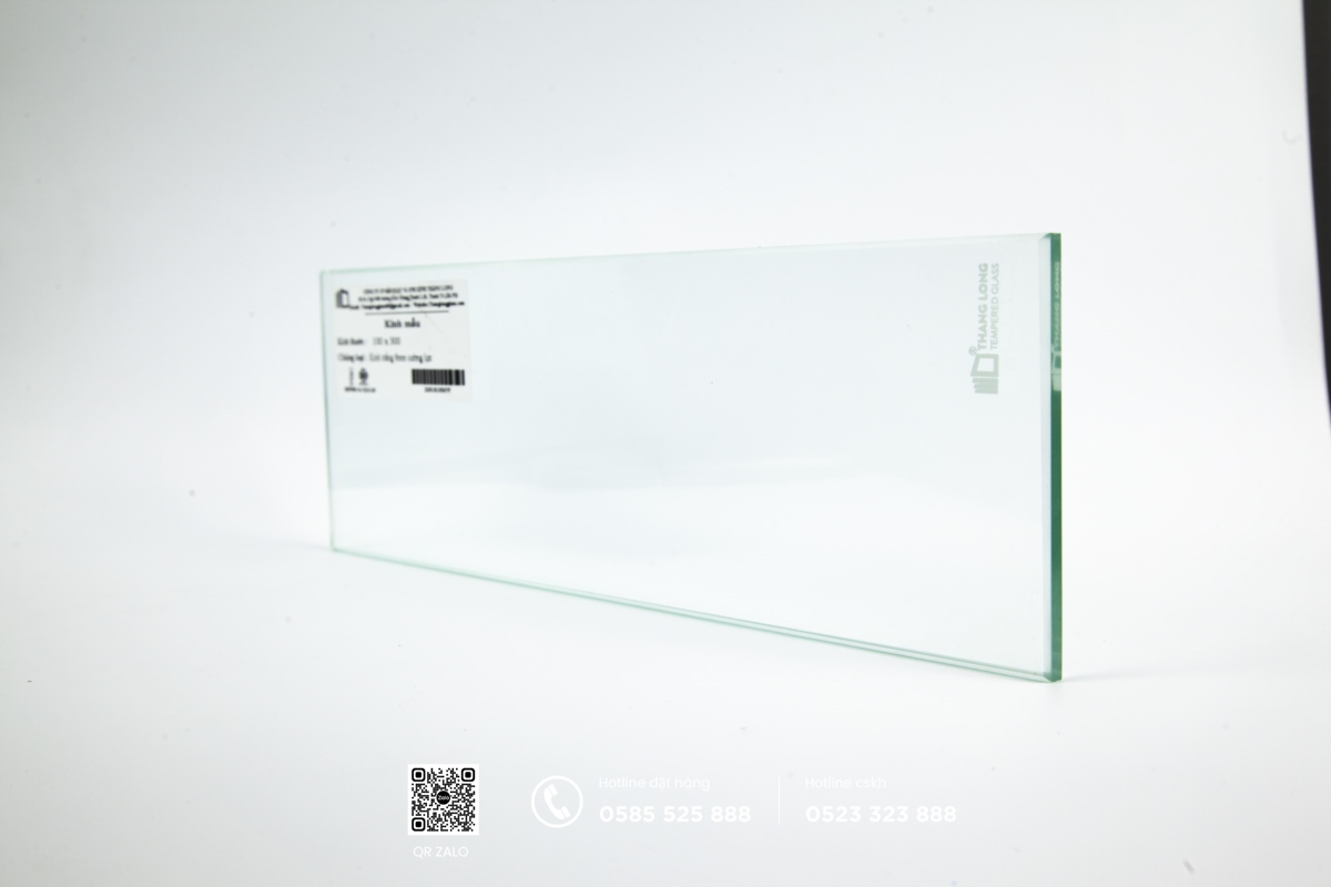 giá kính cường lực 8mm màu