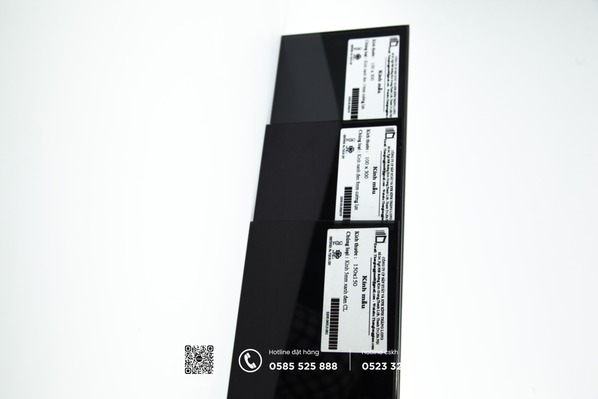 kính sơn màu xanh đen