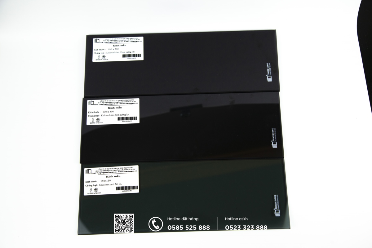 kính cường lực màu xanh đen đậm