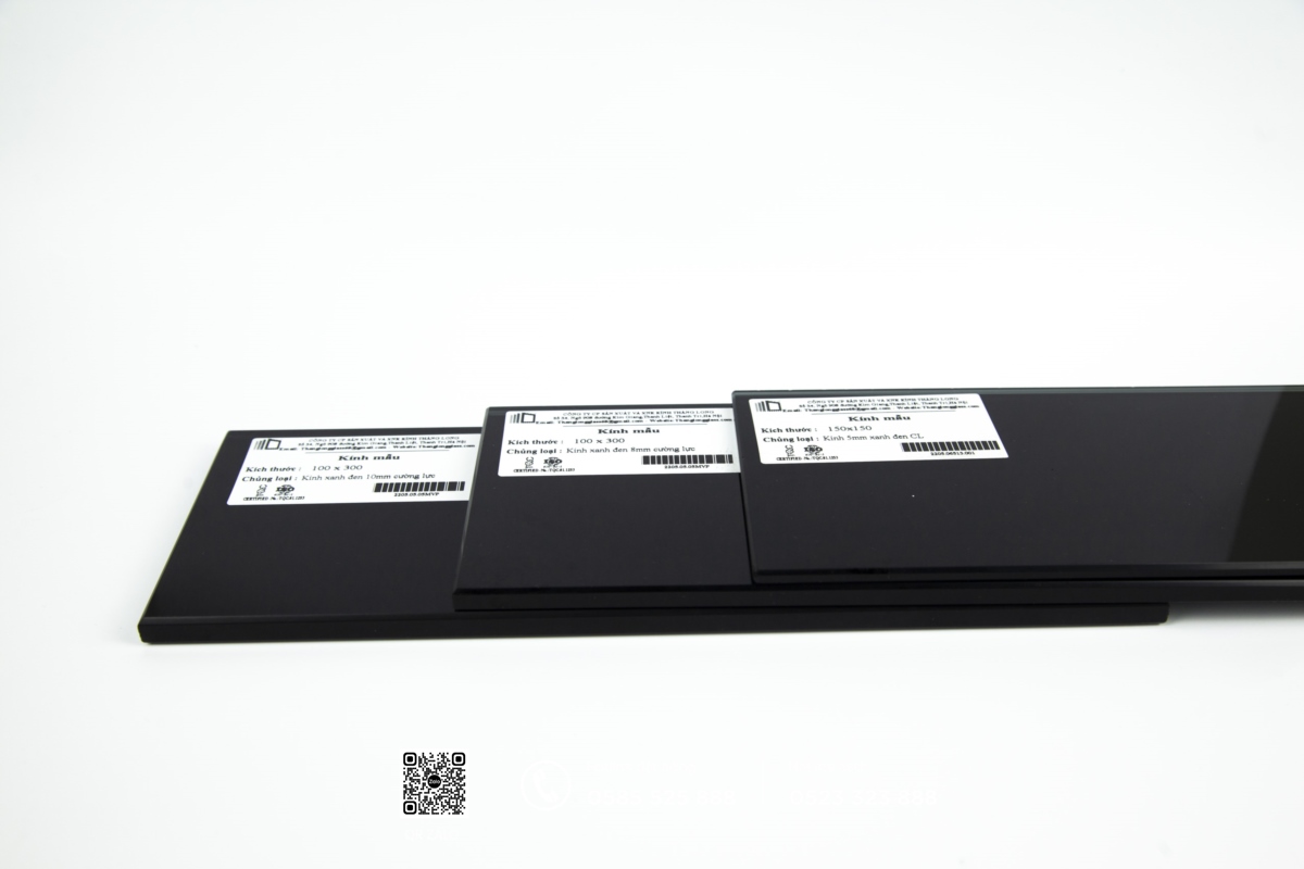 kính cường lực màu xanh đen