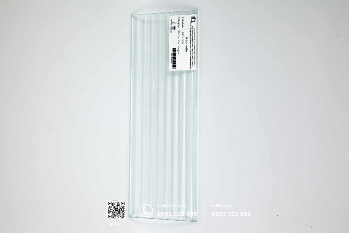 kính sọc cường lực