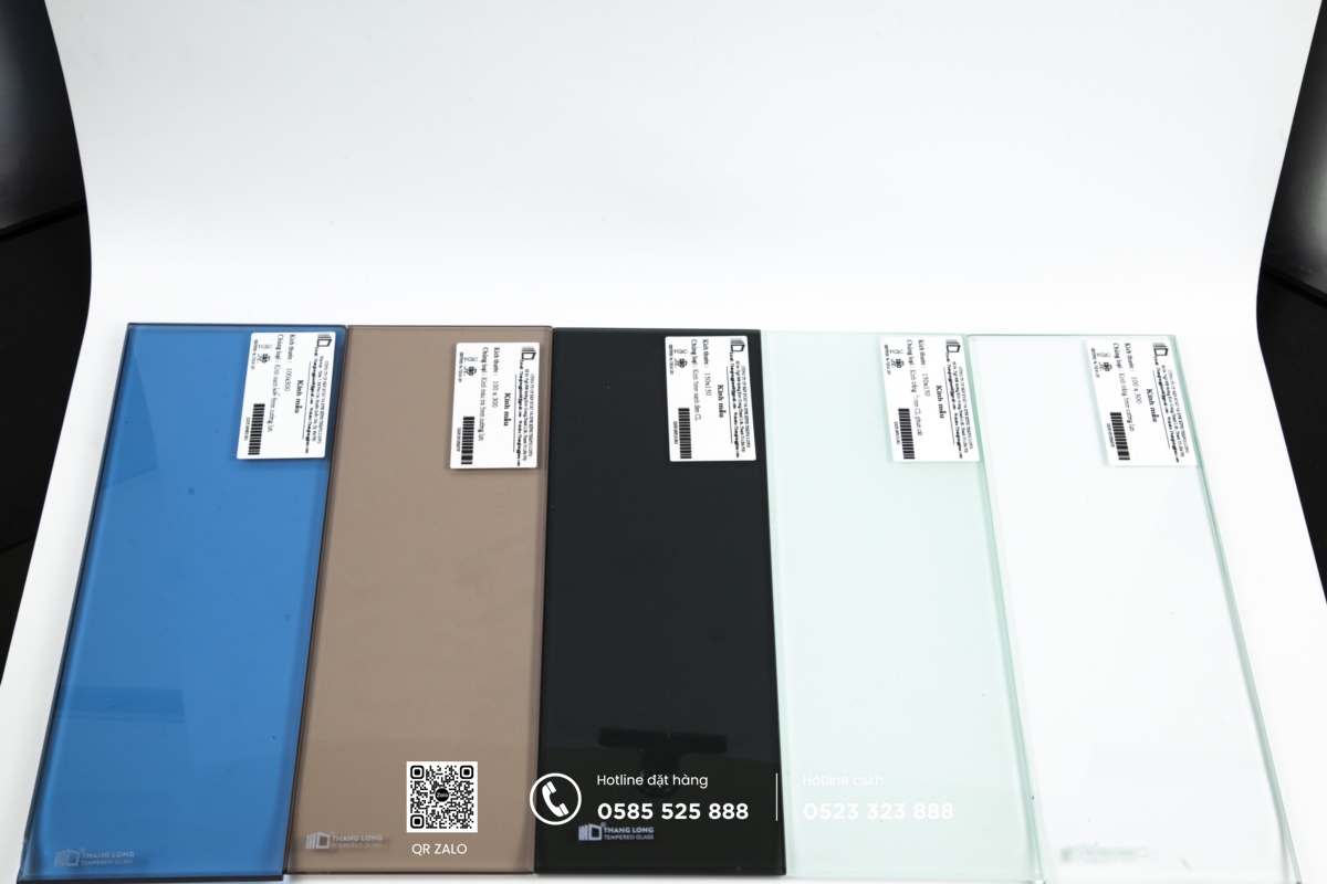 giá các loại kính cường lực