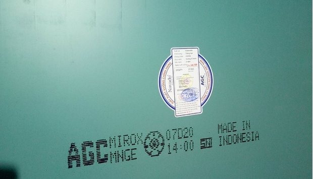 Gương AGC bỉ
