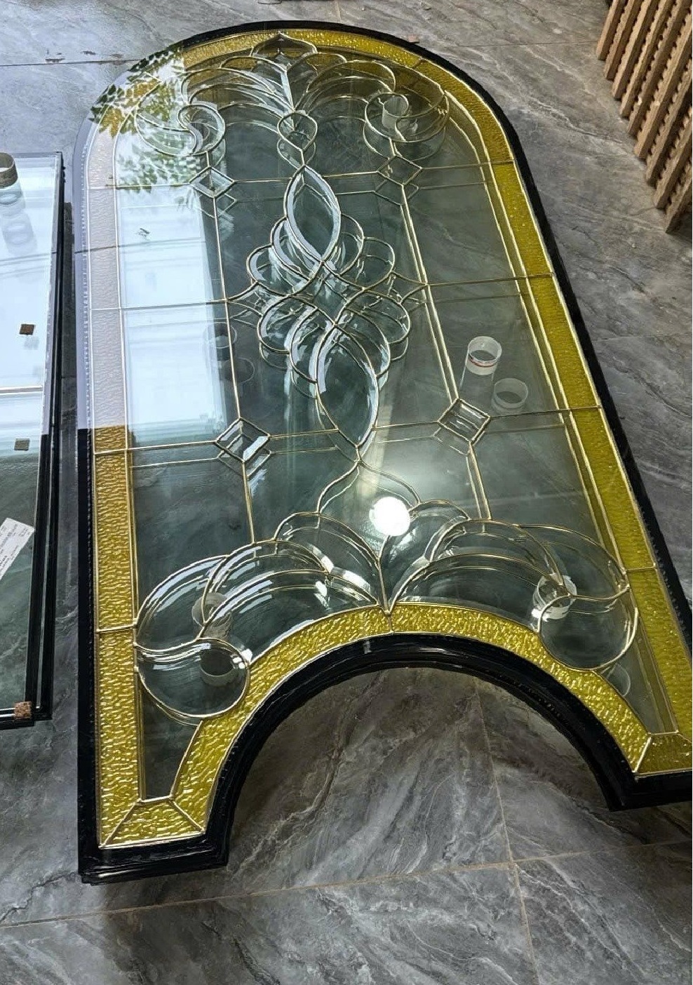 Cửa nhôm kính hộp nan đồng
