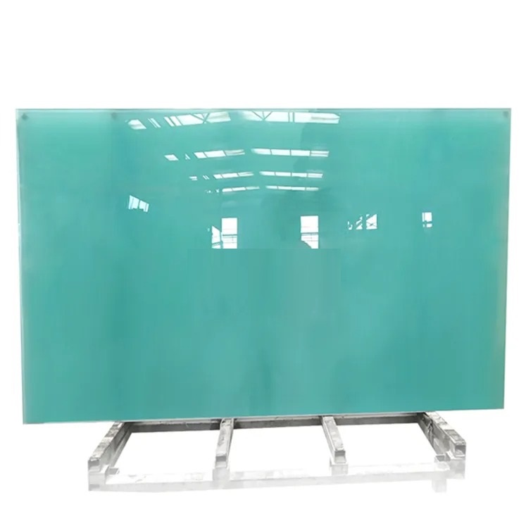 Kính cường lực màu xanh ngọc
